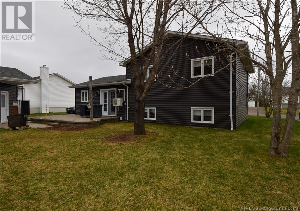 551 Alfreda, Tracadie, New Brunswick  E1X 1B4 - Photo 3 - NB118047