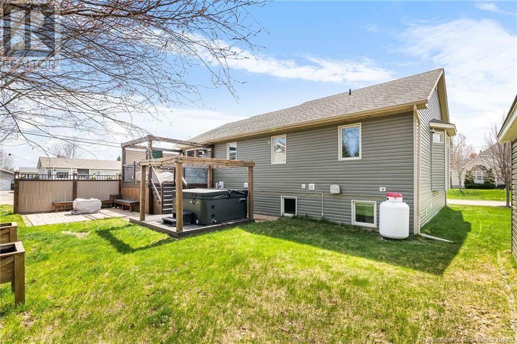 427 Alfred Leger Street, Dieppe, New Brunswick  E1A 0E6 - Photo 4 - NB118005