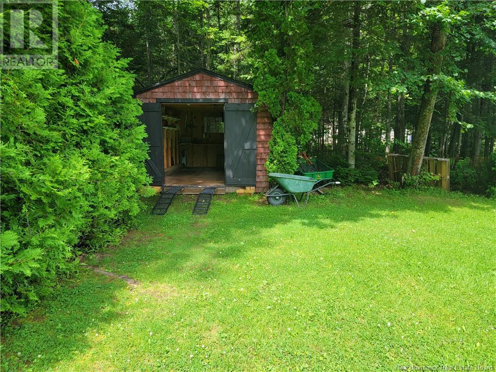 1935 Palmer, Bathurst, New Brunswick  E2A 4X7 - Photo 36 - NB118034
