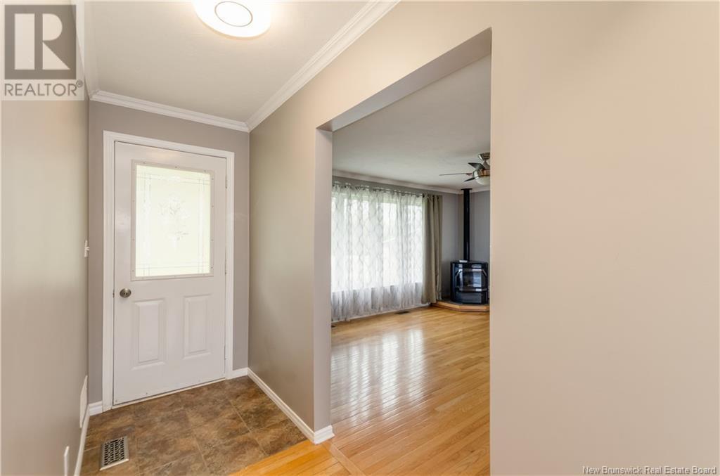36 Russell Street, Petitcodiac, New Brunswick  E4Z 4V7 - Photo 2 - NB117982