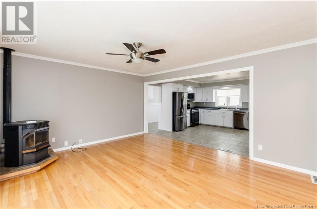36 Russell Street, Petitcodiac, New Brunswick  E4Z 4V7 - Photo 6 - NB117982
