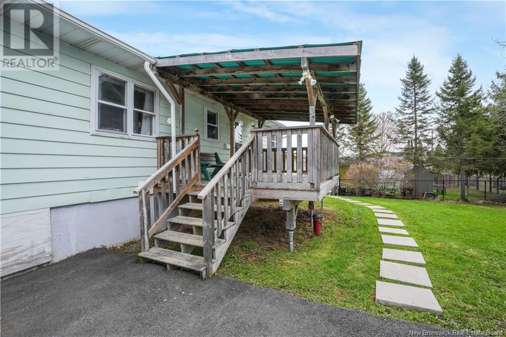 106 Heritage Avenue, New Maryland, New Brunswick  E3C 1E9 - Photo 6 - NB118105