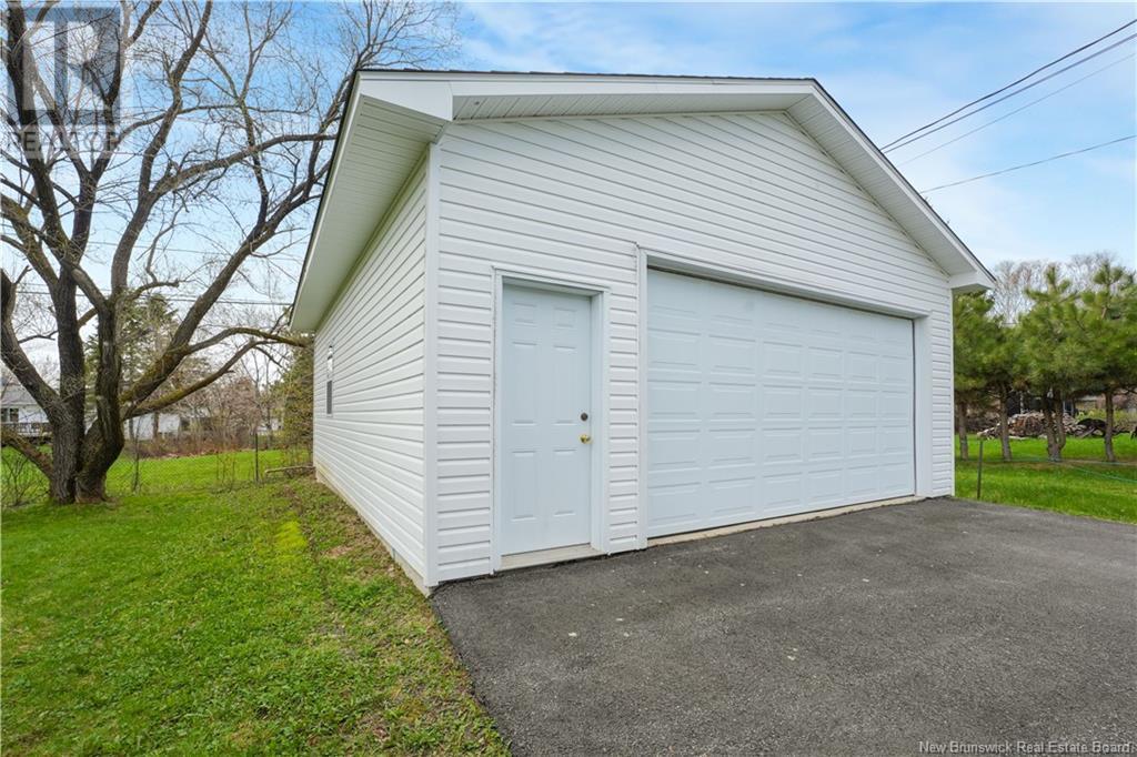 106 Heritage Avenue, New Maryland, New Brunswick  E3C 1E9 - Photo 5 - NB118117