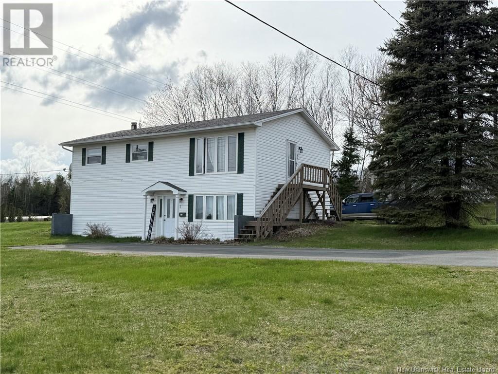 1 Locke Street, Miramichi, New Brunswick  E1V 3W8 - Photo 1 - NB118024