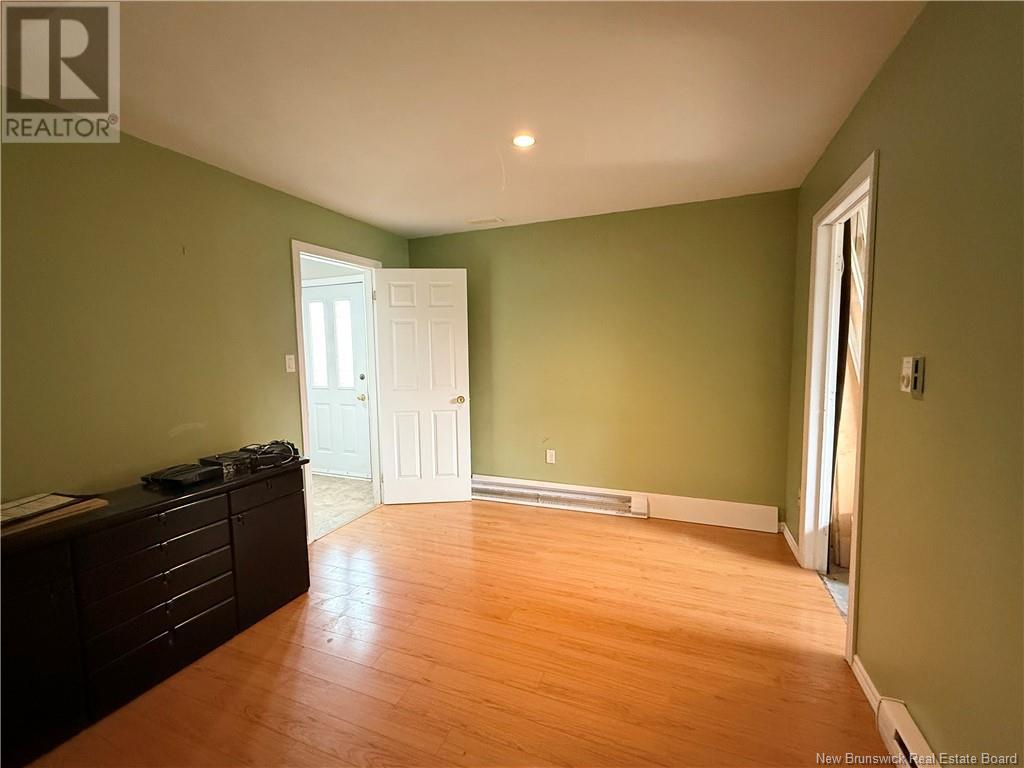 1 Locke Street, Miramichi, New Brunswick  E1V 3W8 - Photo 28 - NB118024