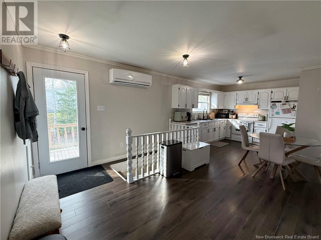 1 Locke Street, Miramichi, New Brunswick  E1V 3W8 - Photo 7 - NB118024