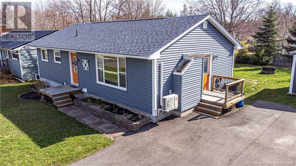 72 Southampton Drive, Fredericton, New Brunswick  E3B 4T3 - Photo 2 - NB118101