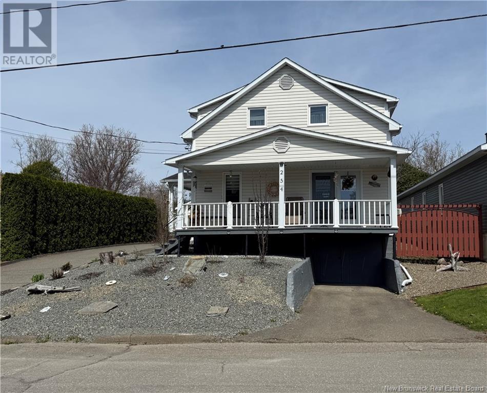 254 Basin Street, Grand-Sault/grand Falls, New Brunswick  E3Z 2J3 - Photo 2 - NB118232