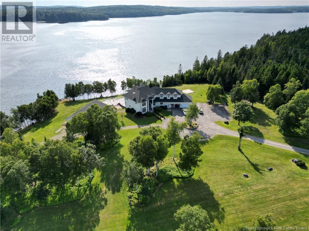 434 Hills Point Road, Oak Bay, New Brunswick