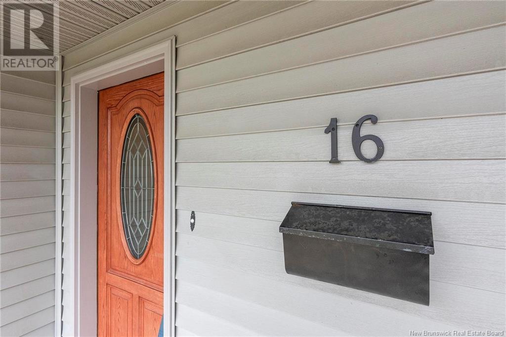 16 Schofield Court, Saint John, New Brunswick  E2K 2B3 - Photo 2 - NB118242