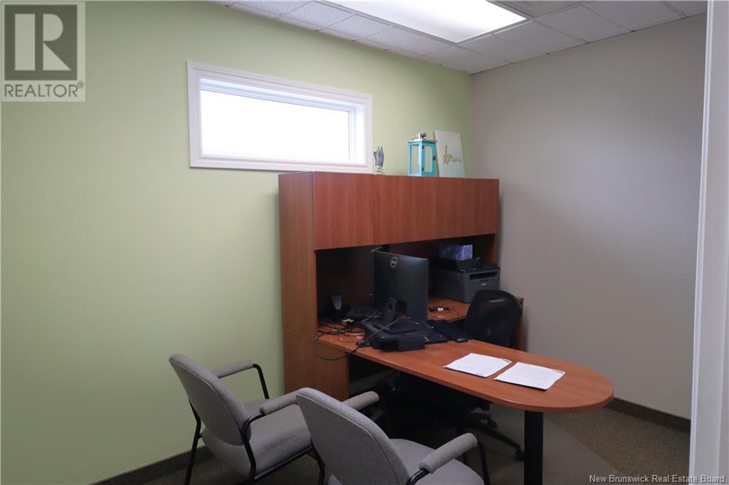676 Prospect Street, Fredericton, New Brunswick  E3B 8G9 - Photo 13 - NB118273