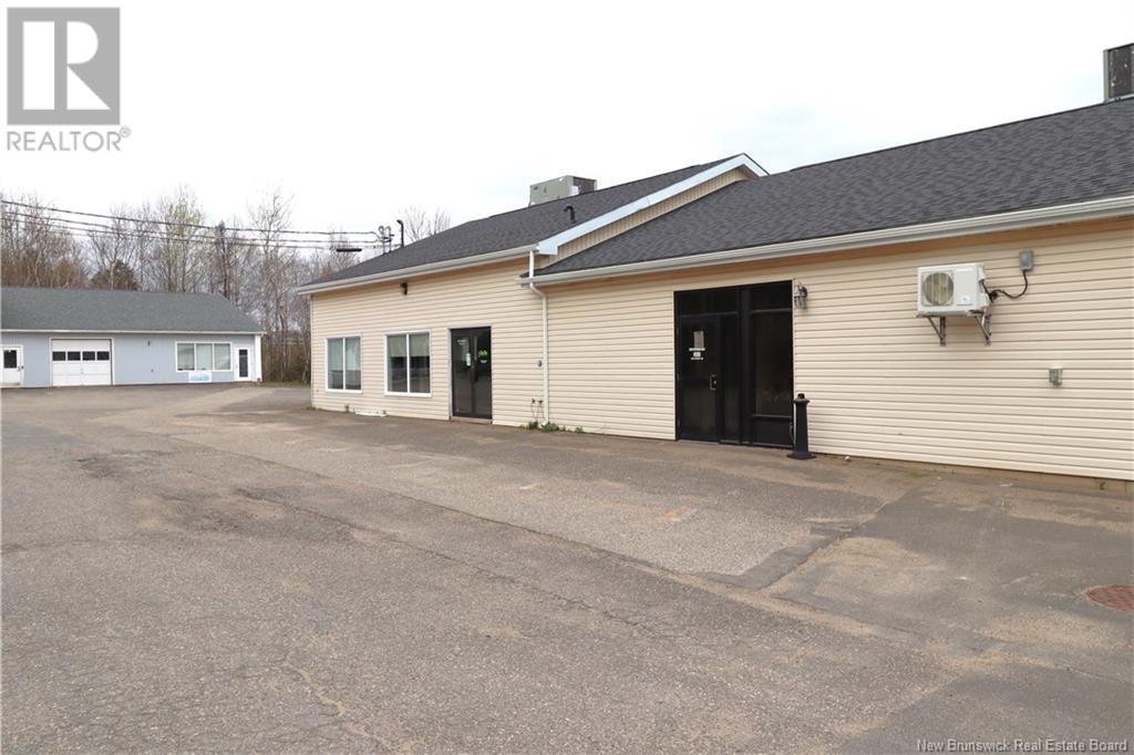 676 Prospect Street, Fredericton, New Brunswick  E3B 8G9 - Photo 4 - NB118273