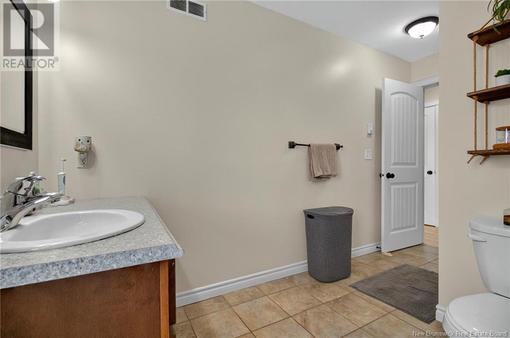 467 Evergreen Drive, Moncton, New Brunswick  E1G 0L1 - Photo 21 - NB118301