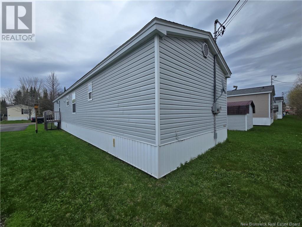 30 Glenmar Drive, Fredericton, New Brunswick  E3G 0H9 - Photo 3 - NB118281