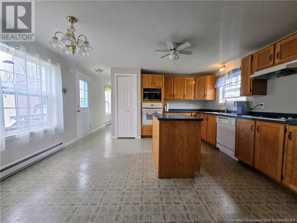 30 Glenmar Drive, Fredericton, New Brunswick  E3G 0H9 - Photo 6 - NB118281