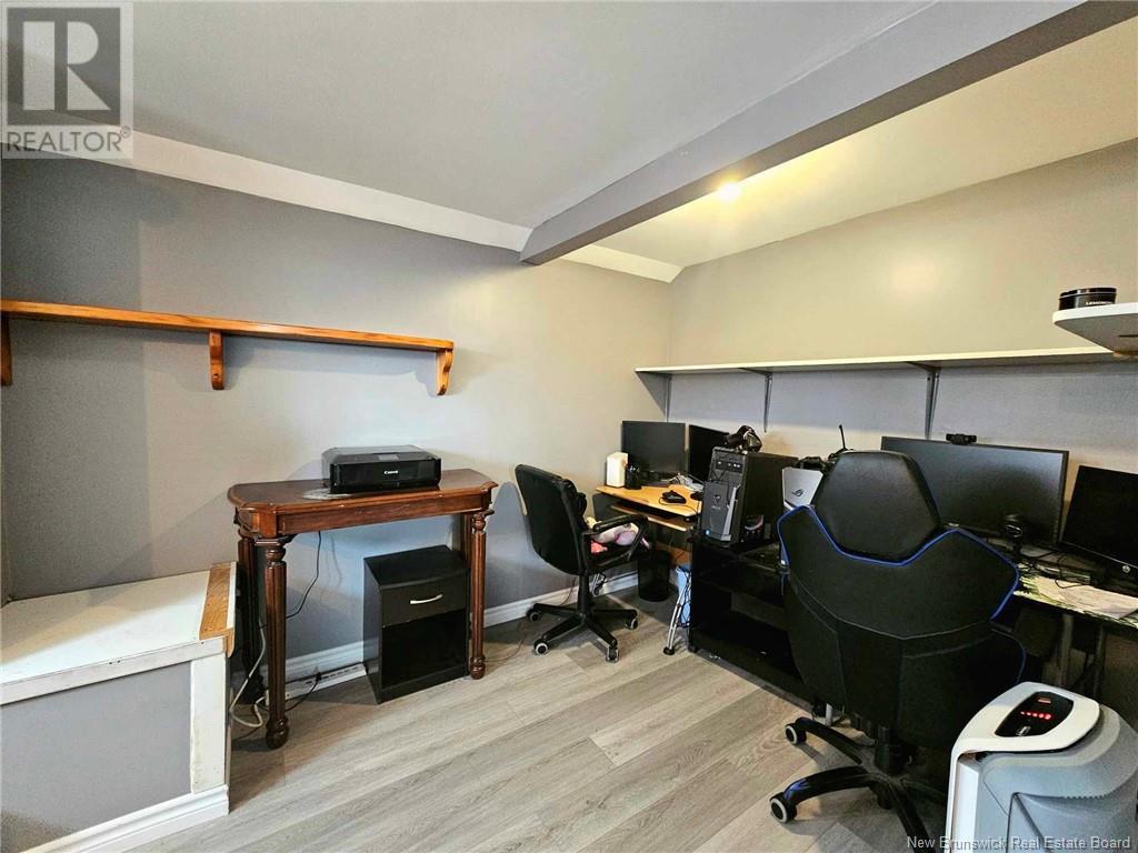 825 Couture, Bathurst, New Brunswick  E2A 2E8 - Photo 30 - NB118337