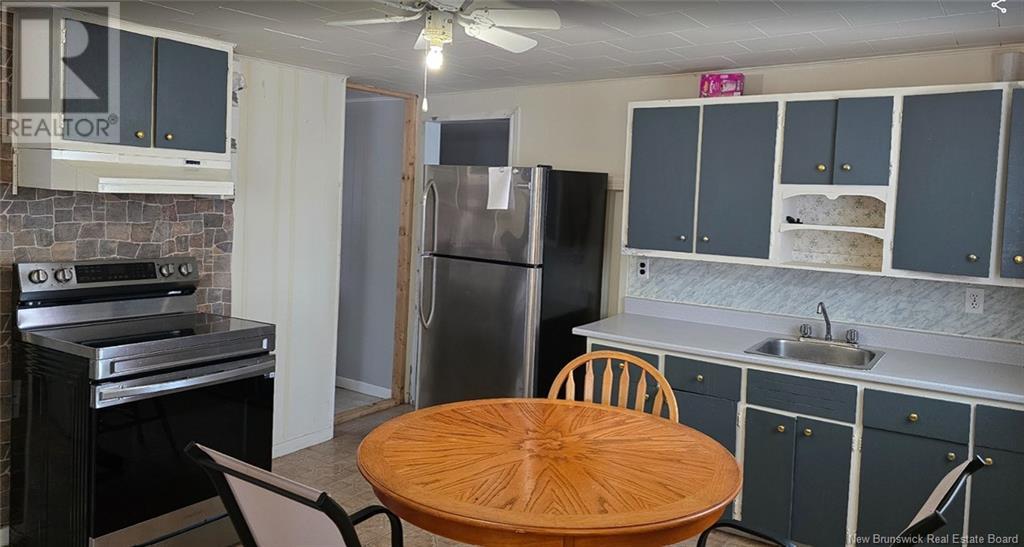 3370 Main, Belledune, New Brunswick  E8G 2N6 - Photo 4 - NB118313