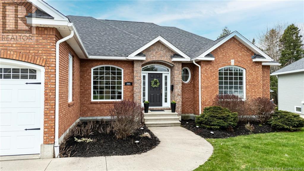 265 Summerhill Row, Fredericton, New Brunswick  E3A 1E5 - Photo 3 - NB118303
