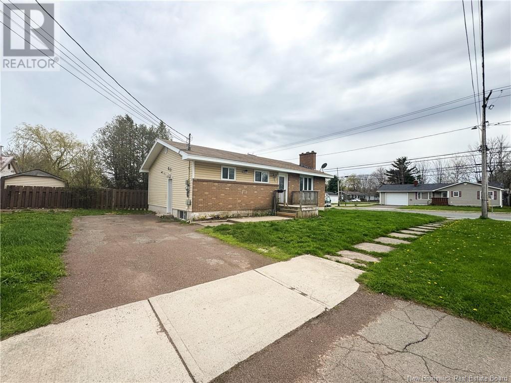 7 Carl Street, Moncton, New Brunswick  E1A 3R6 - Photo 41 - NB118300