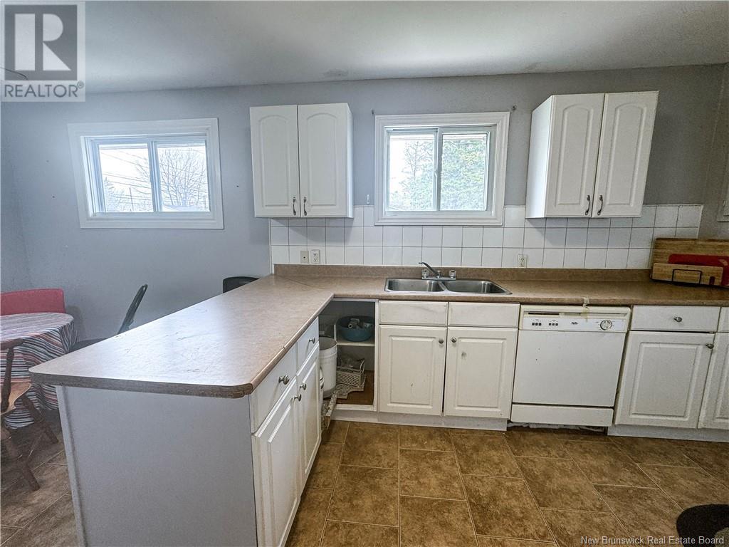 7 Carl Street, Moncton, New Brunswick  E1A 3R6 - Photo 6 - NB118300