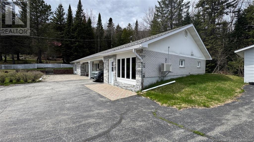 748 Canada Road, Edmundston, New Brunswick  E3V 1W4 - Photo 22 - NB118384