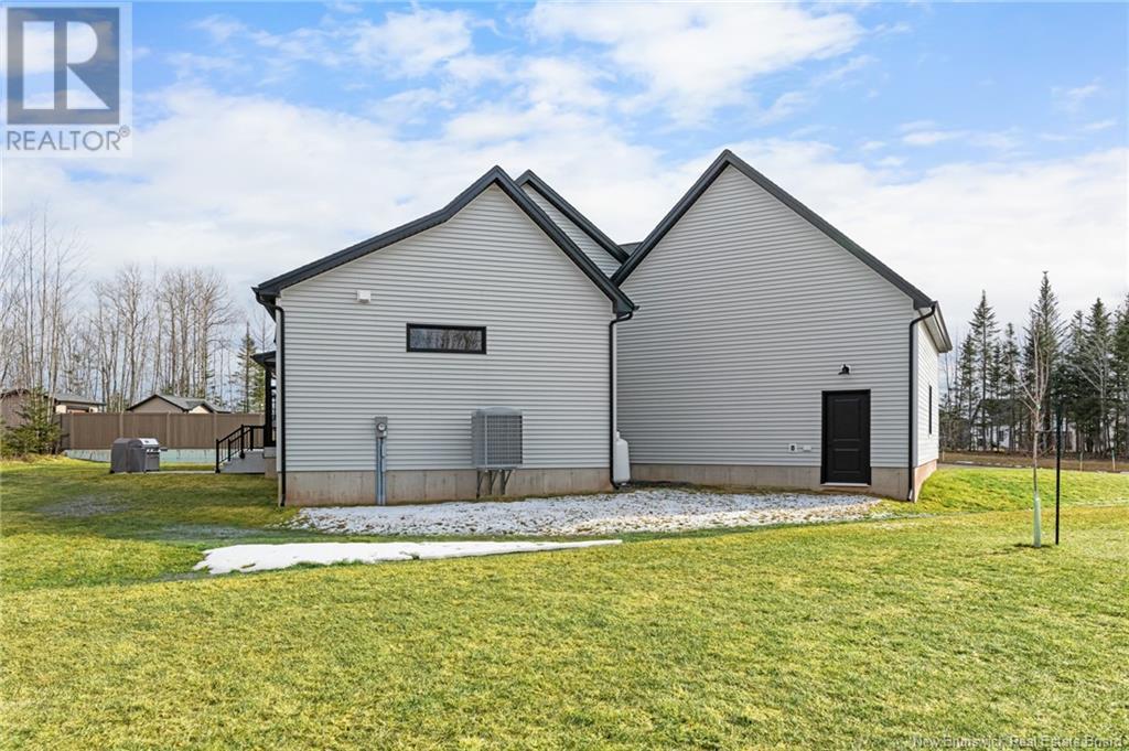 178 Bouchard, Dieppe, New Brunswick  E1A 9T9 - Photo 5 - NB118372