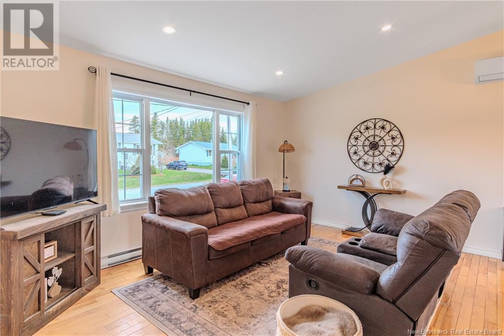 9 Oxford Street, Willow Grove, New Brunswick  E2S 2G4 - Photo 5 - NB118282