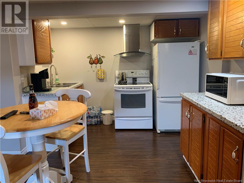 4 Pine, Campbellton, New Brunswick  E3N 3M5 - Photo 25 - NB118373