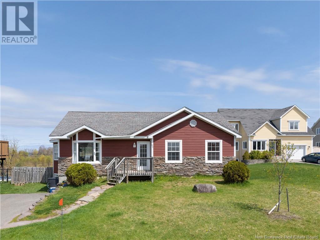 33 Hallihan Drive, Oromocto, New Brunswick  E2V 0C2 - Photo 1 - NB118269