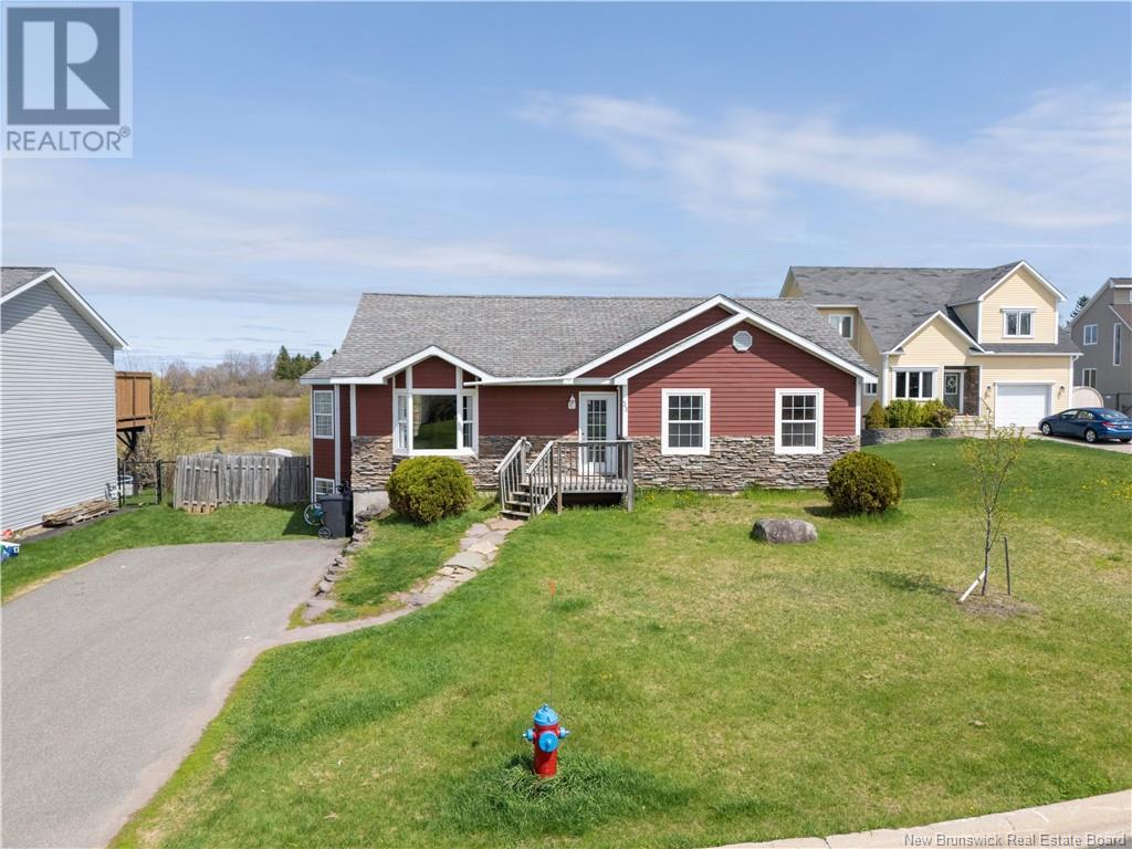 33 Hallihan Drive, Oromocto, New Brunswick  E2V 0C2 - Photo 3 - NB118269