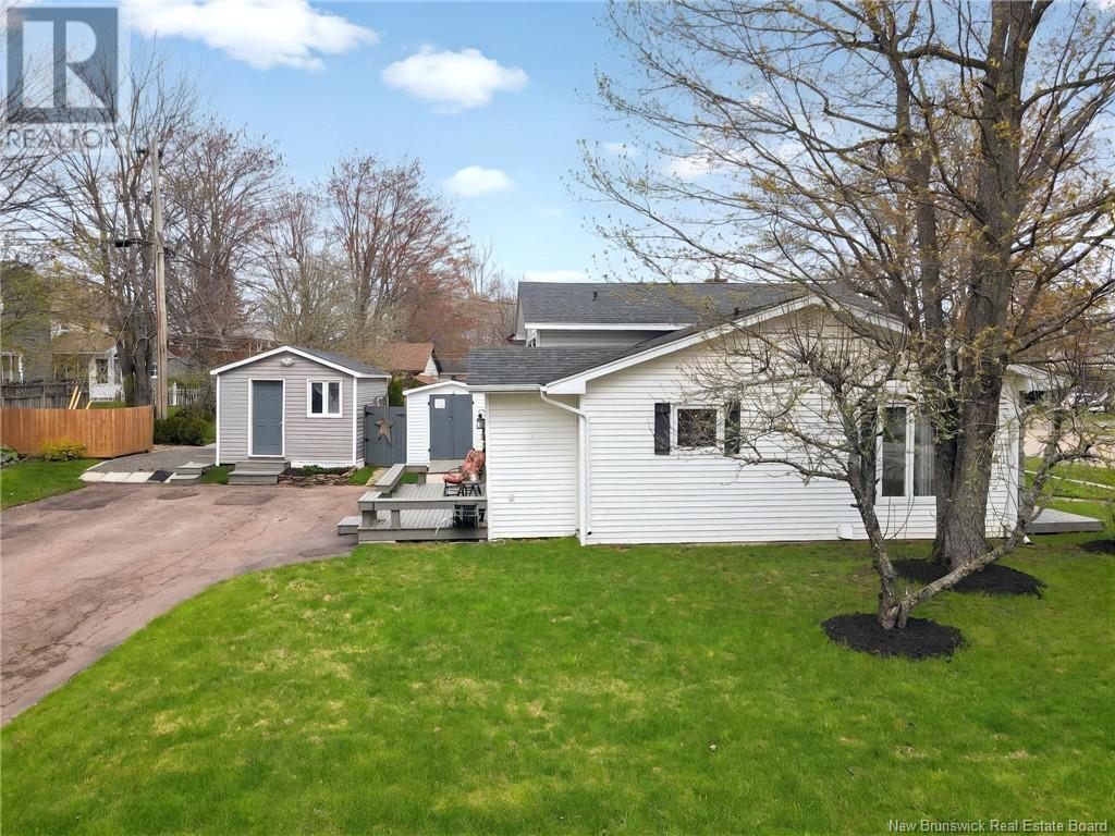 233 Hennessey Road, Moncton, New Brunswick  E1A 5P2 - Photo 35 - NB118406