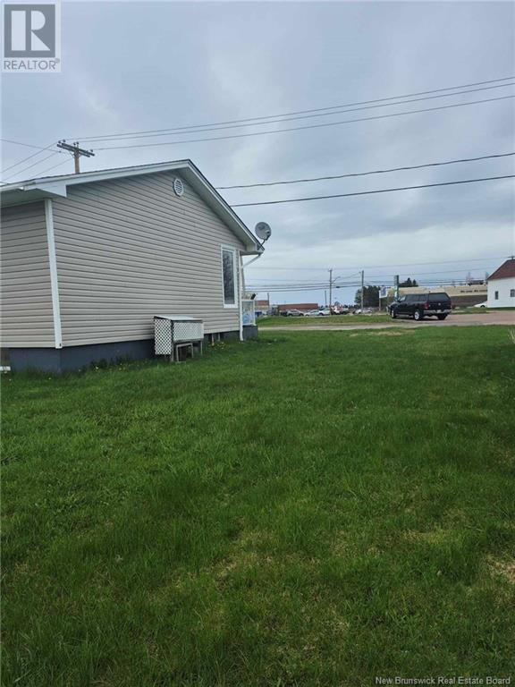 12 Notre-Dame Street, Saint-Louis-De-Kent, New Brunswick  E4X 1E4 - Photo 19 - NB118411