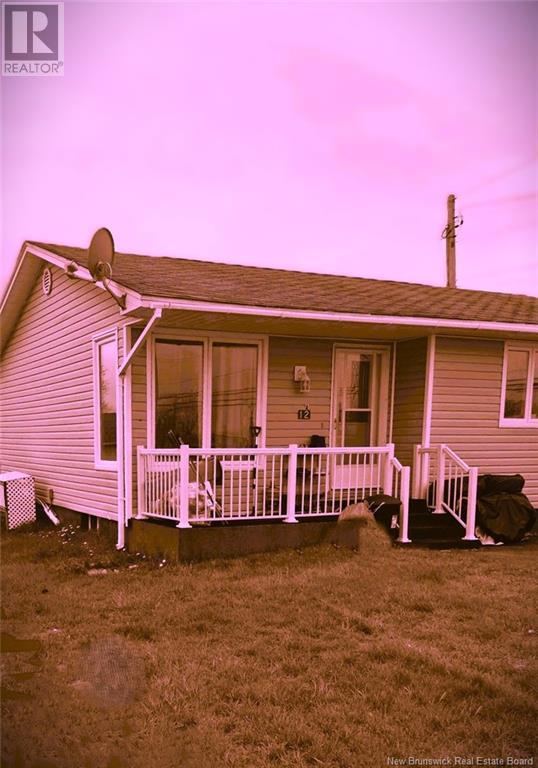 12 Notre-Dame Street, Saint-Louis-De-Kent, New Brunswick  E4X 1E4 - Photo 2 - NB118411