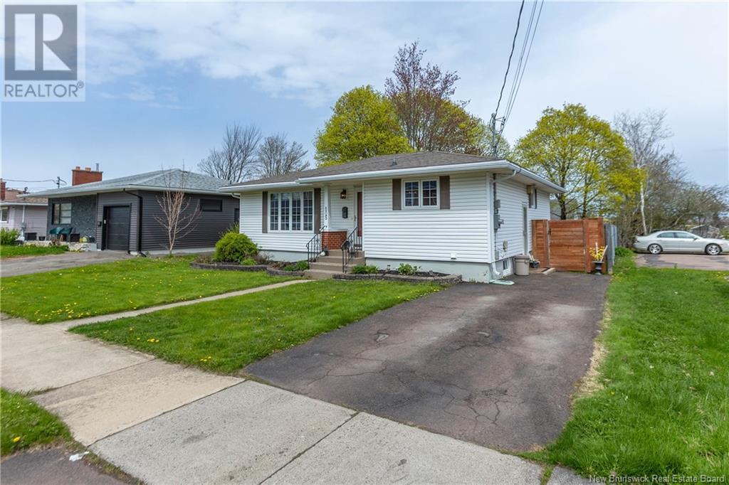 105 Upton Street, Moncton, New Brunswick  E1E 2Z9 - Photo 3 - NB118379