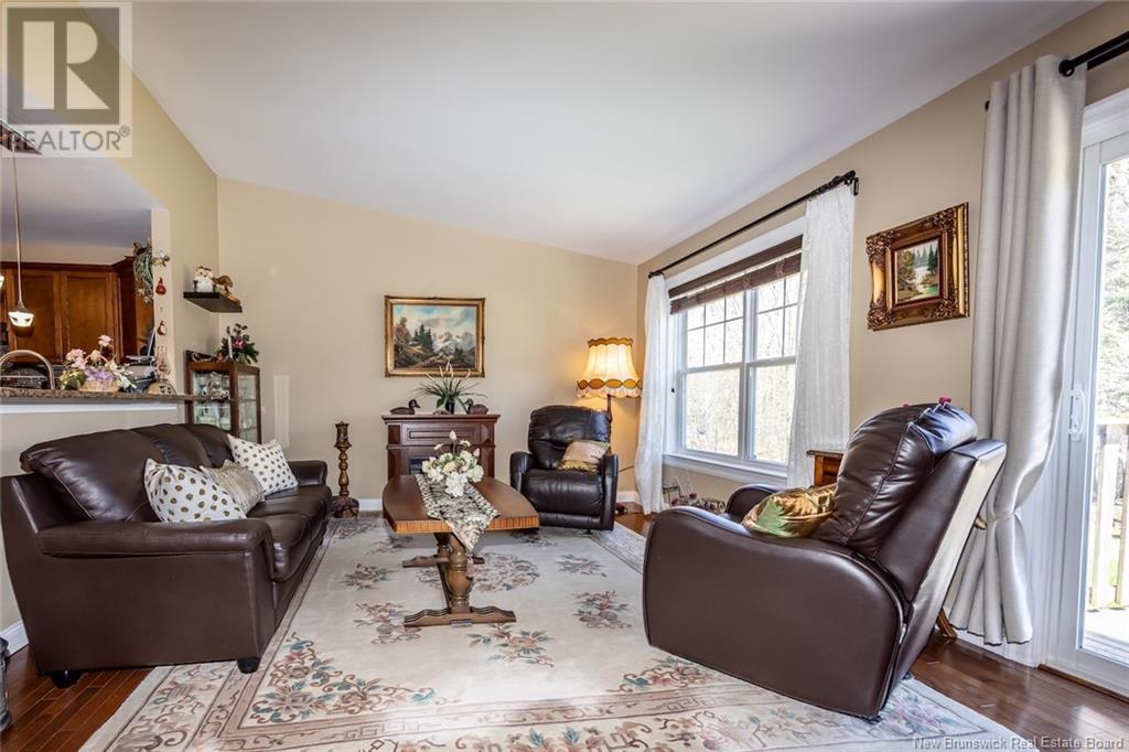 27 Mccaffrey Court, Oromocto, New Brunswick  E2V 0H5 - Photo 5 - NB118459