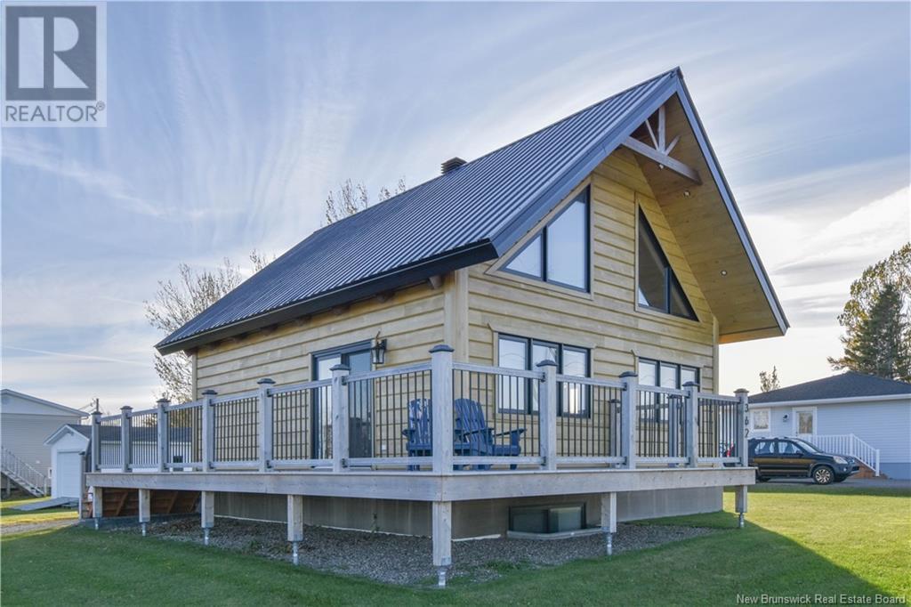 362 Rue De L'ile Street, Caraquet, New Brunswick  E1W 1B5 - Photo 4 - NB118309