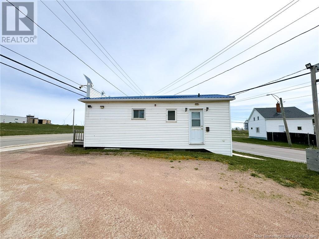 1508 Champlain, Dieppe, New Brunswick  E1A 1R4 - Photo 18 - NB118073