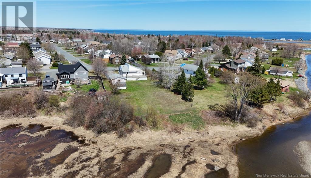 784 St Pierre, Beresford, New Brunswick  E8K 1S1 - Photo 4 - NB118441