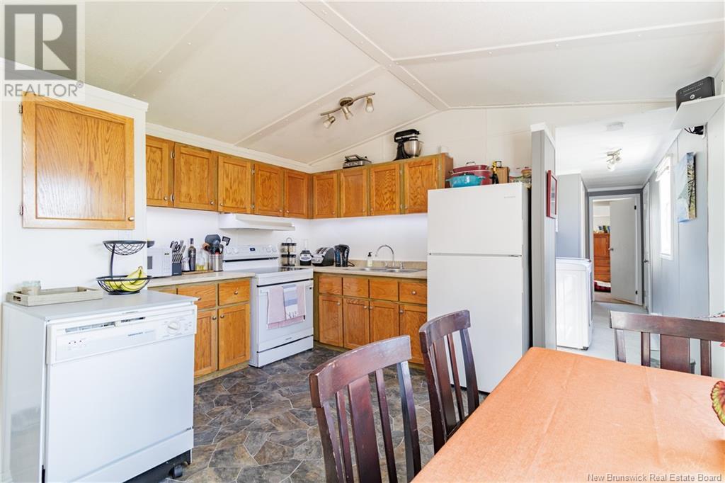 1380 Canada Street, Nashwaak Village, New Brunswick  E6C 1M8 - Photo 2 - NB118485