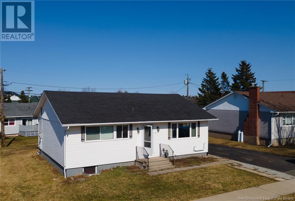 51 Windemere Drive, Moncton, New Brunswick  E1C 4L2 - Photo 4 - NB116860