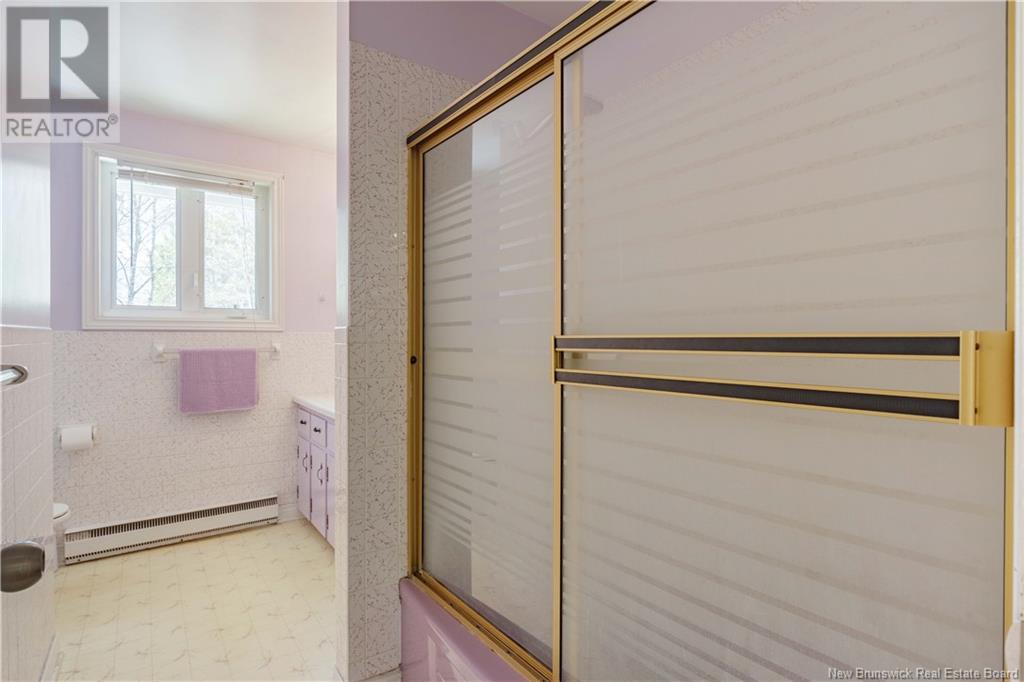 65 Oliver Crescent, New Maryland, New Brunswick  E3C 1E2 - Photo 15 - NB118146