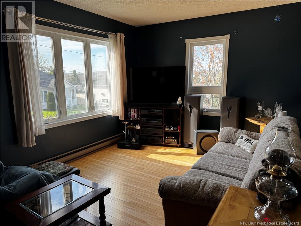 148 St-George Avenue, Edmundston, New Brunswick  E3V 2W4 - Photo 13 - NB118530