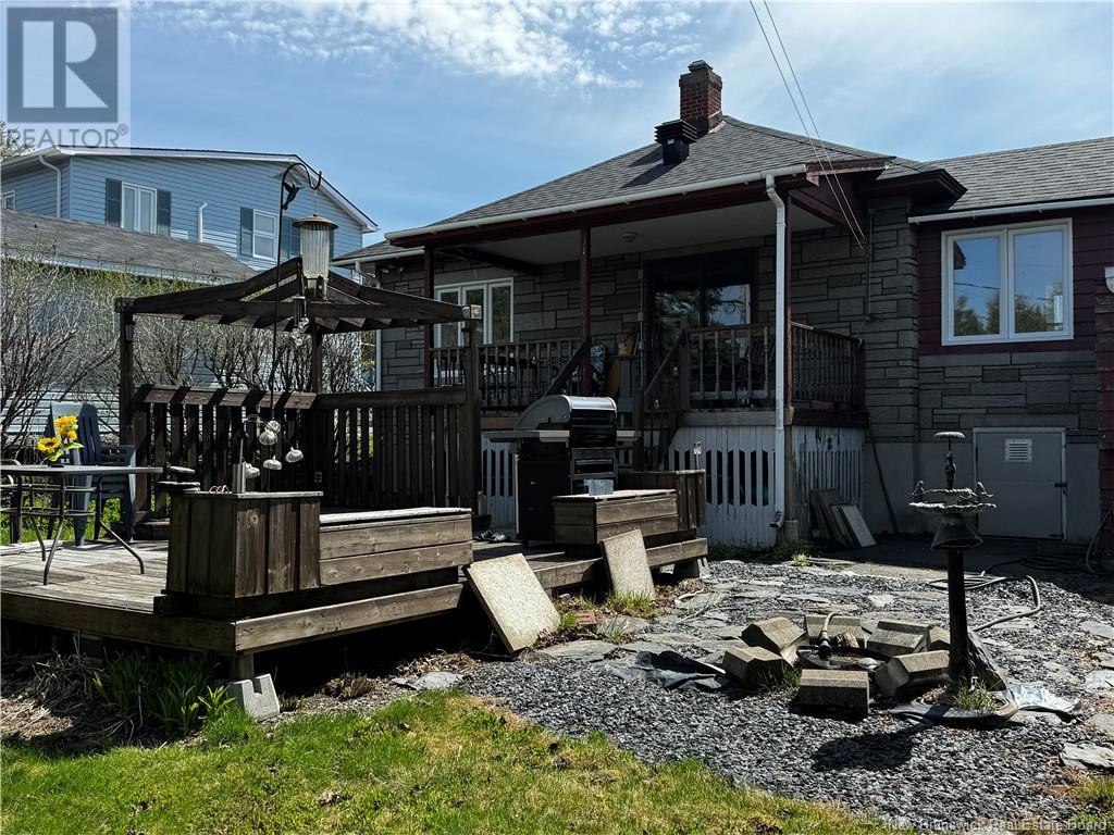 148 St-George Avenue, Edmundston, New Brunswick  E3V 2W4 - Photo 6 - NB118530
