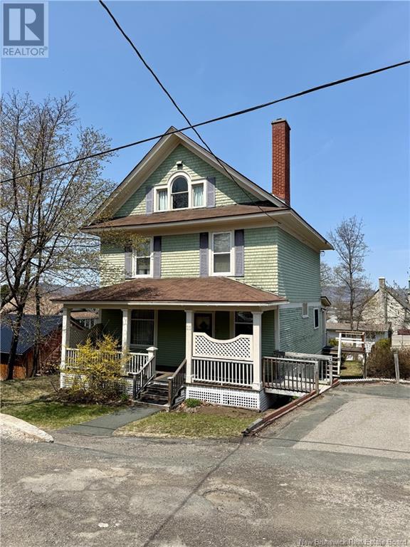23 Stanley Street, Campbellton, New Brunswick  E3N 1G8 - Photo 1 - NB118572