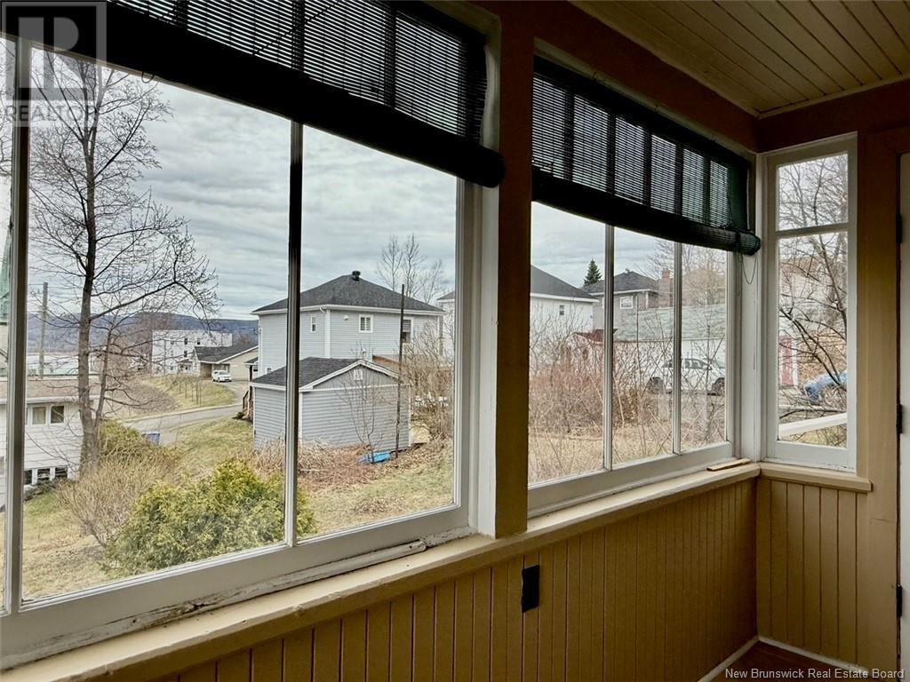23 Stanley Street, Campbellton, New Brunswick  E3N 1G8 - Photo 2 - NB118572