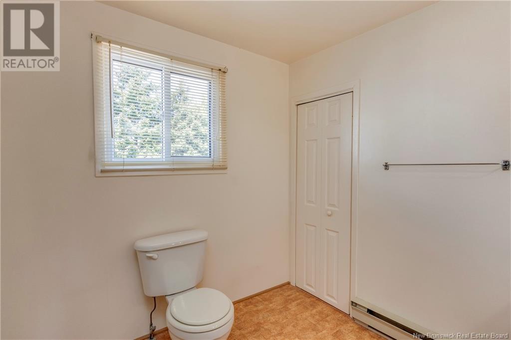 71 Pleasant Street, Moncton, New Brunswick  E1A 2T8 - Photo 30 - NB118429