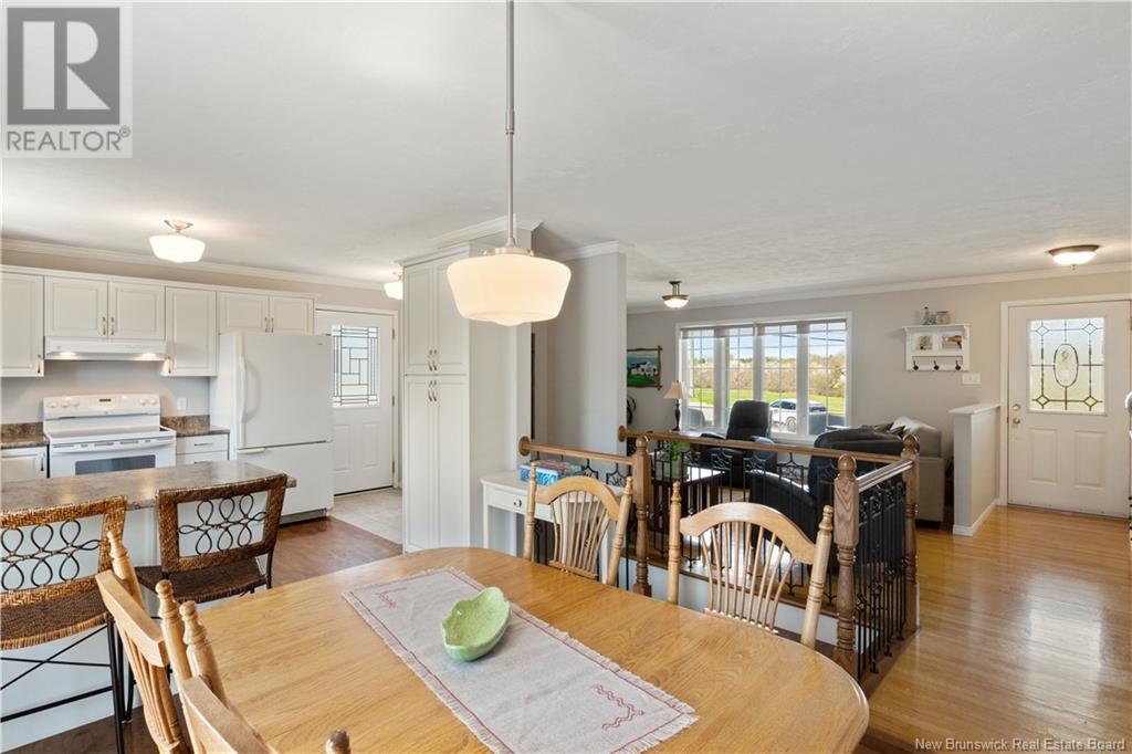 577 Melanson, Dieppe, New Brunswick  E1A 1A5 - Photo 9 - NB117893