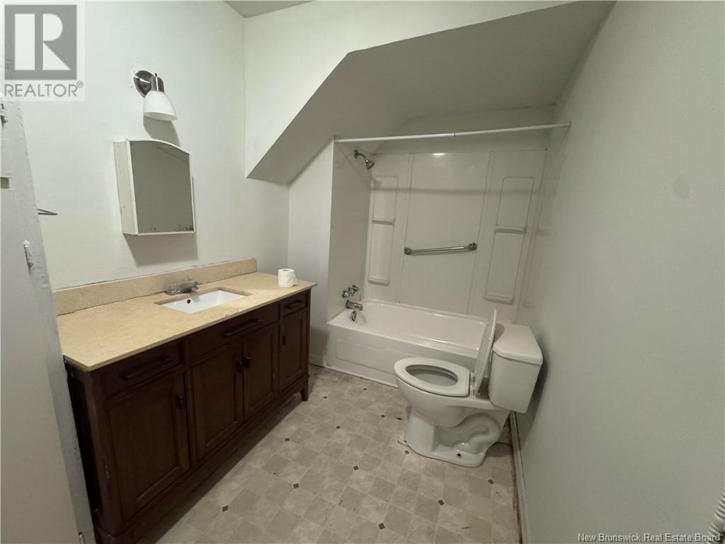 203 Queen Street W, Saint John, New Brunswick  E2M 2C7 - Photo 5 - NB118605