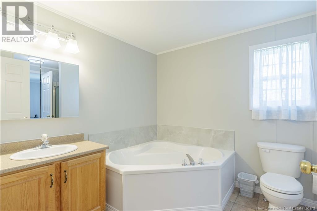 122 Glenmar Drive, Fredericton, New Brunswick  E3G 0S3 - Photo 18 - NB118310