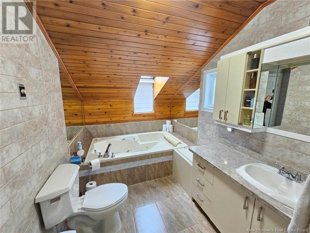 420 Principale Street, Petit-Rocher, New Brunswick  E8J 1N8 - Photo 32 - NB118633